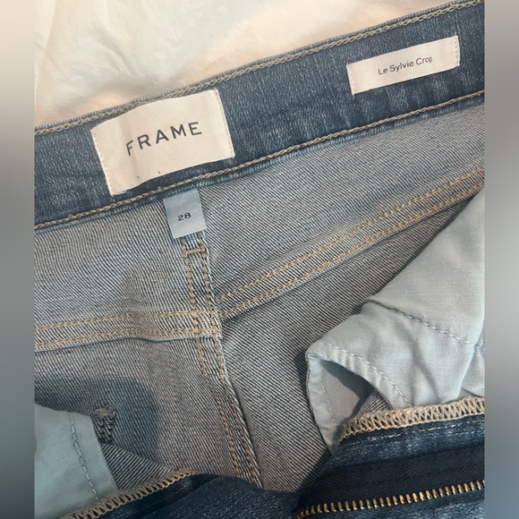 Frame Le Sylvie Crop Jeans, Size 28 - Picture 7 of 9